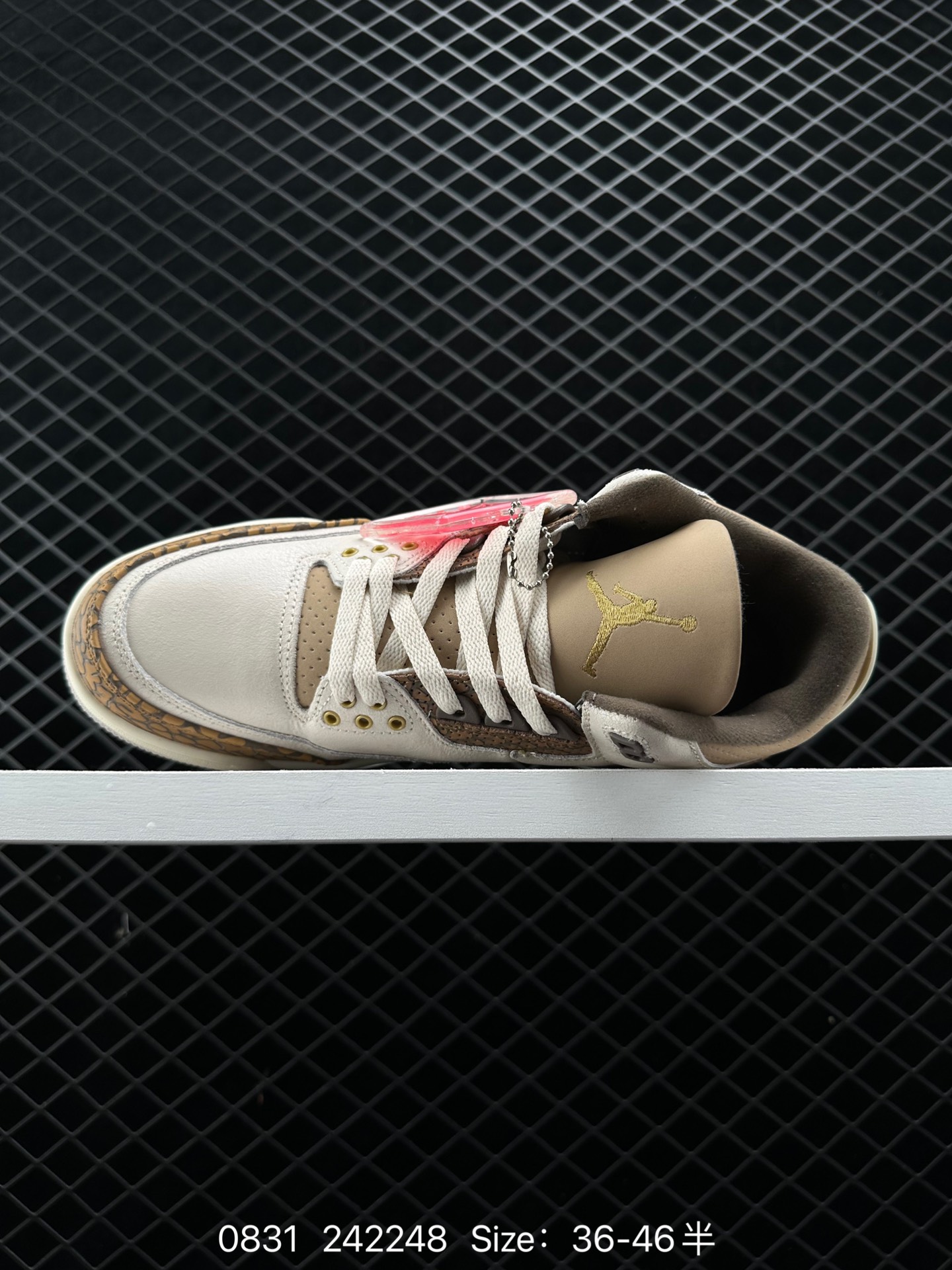 Air Jordan 3 Retro ”Palomino“